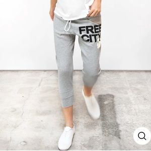 Free city sweatpants